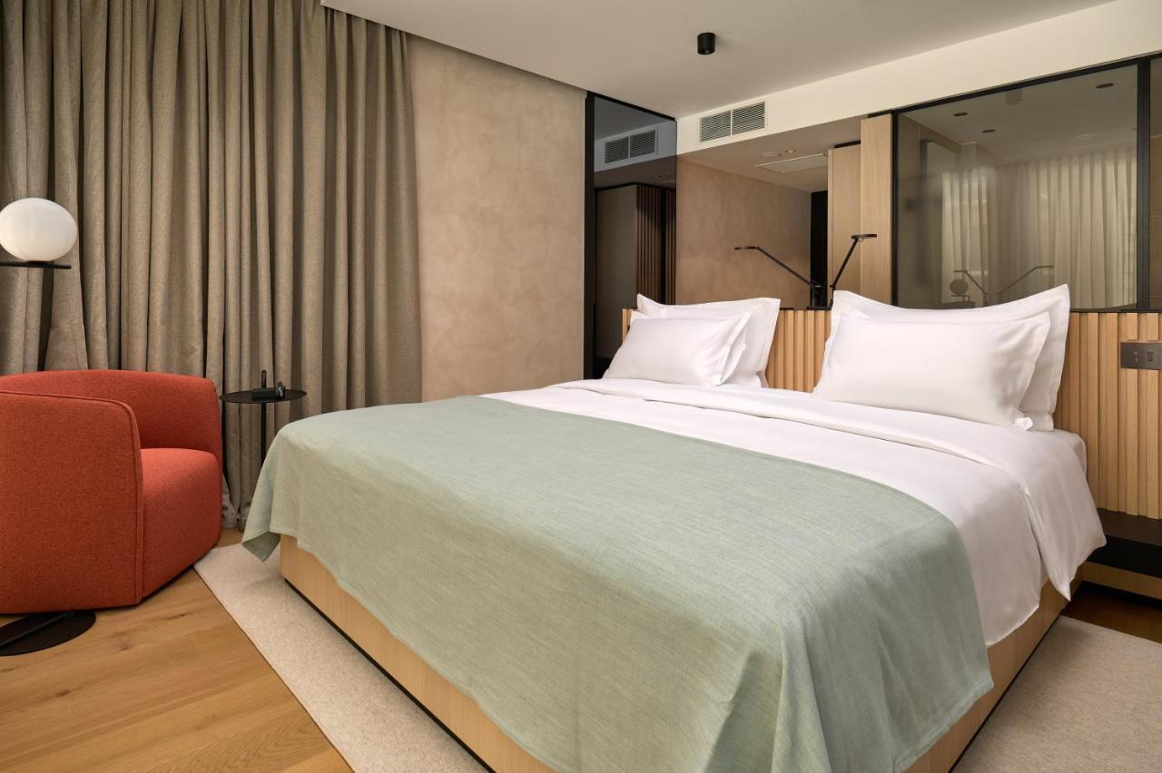Hotel Ambasador Split Exteriör bild