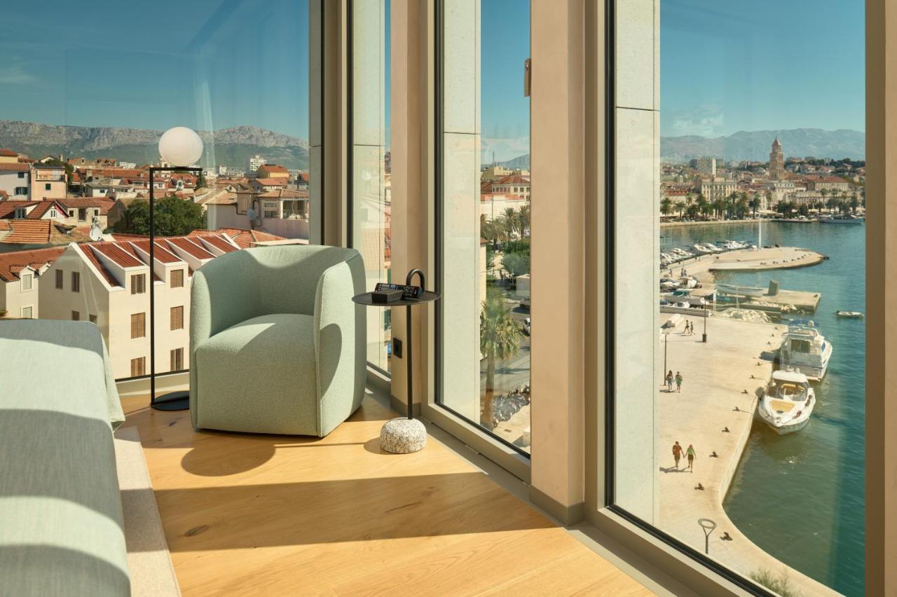 Hotel Ambasador Split Exteriör bild