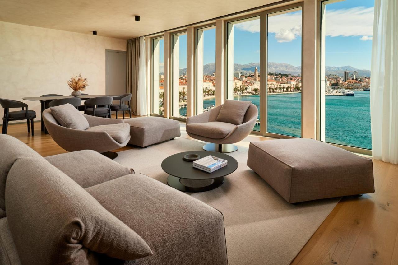 Hotel Ambasador Split Exteriör bild