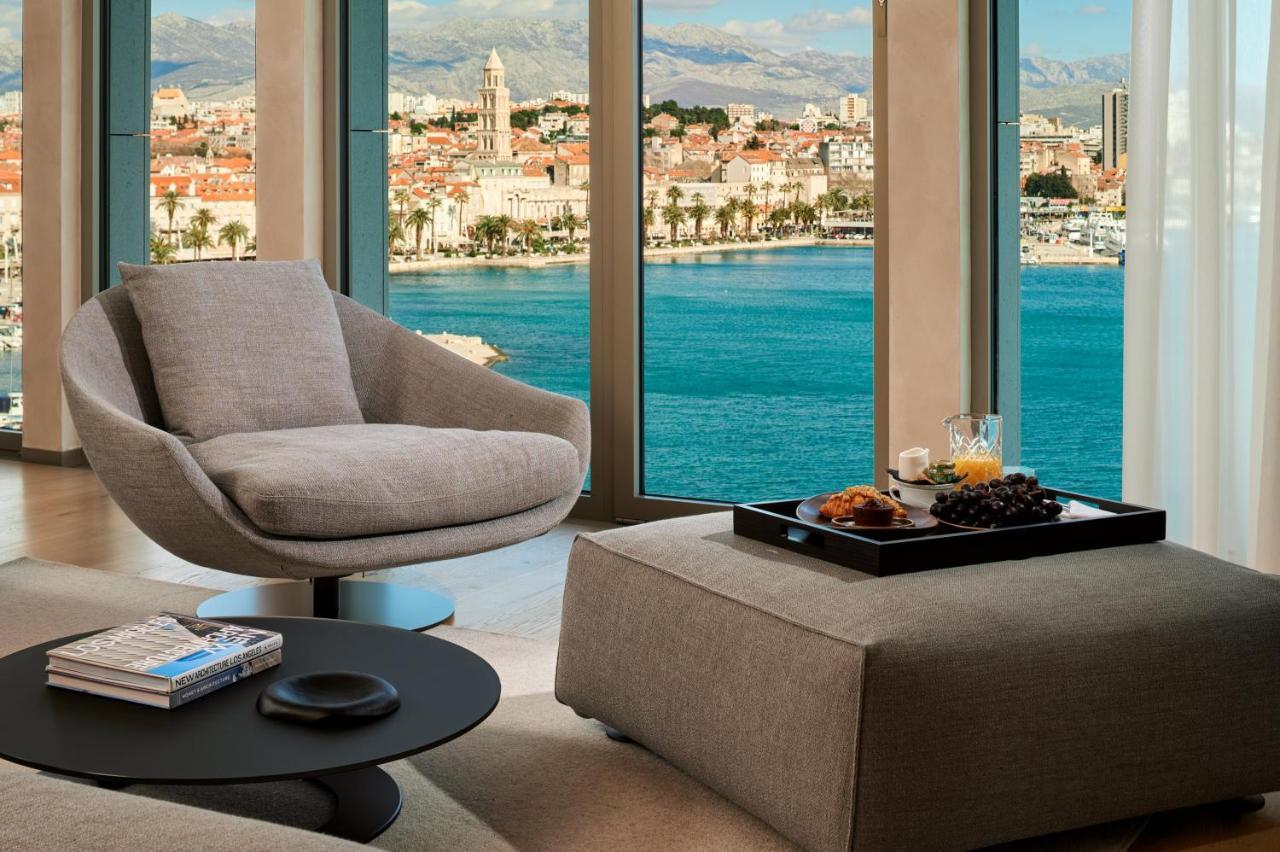 Hotel Ambasador Split Exteriör bild View from a suite